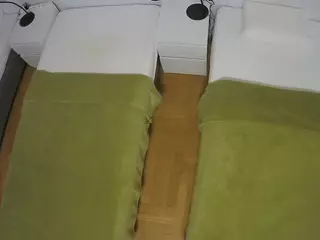 Julmodels Bedroom-D5's Live Sex Cam Show