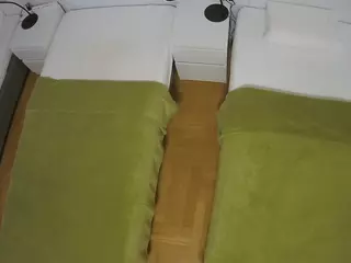 Julmodels Bedroom-D5's Live Sex Cam Show