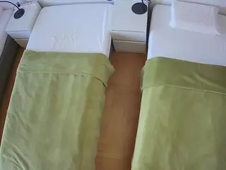 Julmodels Bedroom-D5's Live Sex Cam Show