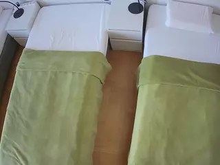 Julmodels Bedroom-D5's Live Sex Cam Show