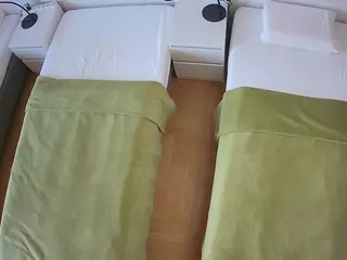 Julmodels Bedroom-D5's Live Sex Cam Show