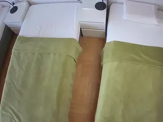 Julmodels Bedroom-D5's Live Sex Cam Show