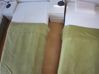 Julmodels Bedroom-D5's Live Sex Cam Show