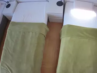 Julmodels Bedroom-D5's Live Sex Cam Show