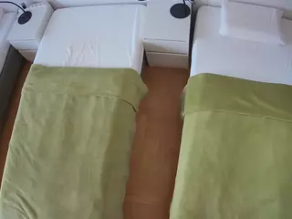 Julmodels Bedroom-D5's Live Sex Cam Show