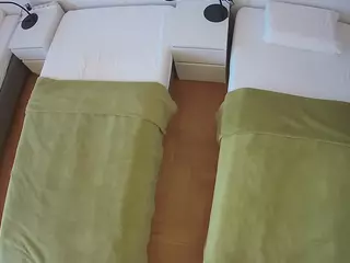 Julmodels Bedroom-D5's Live Sex Cam Show