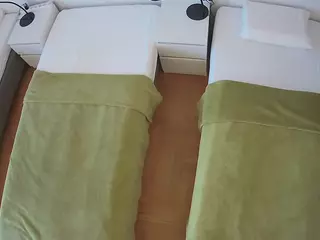 Julmodels Bedroom-D5's Live Sex Cam Show
