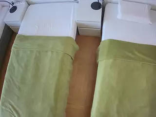 Julmodels Bedroom-D5's Live Sex Cam Show