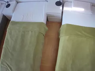 Julmodels Bedroom-D5's Live Sex Cam Show