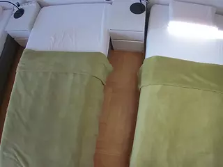 Julmodels Bedroom-D5's Live Sex Cam Show