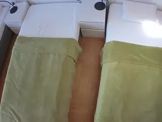 Julmodels Bedroom-D5's Live Sex Cam Show