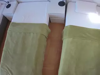 Julmodels Bedroom-D5's Live Sex Cam Show