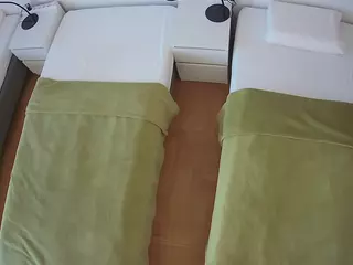Julmodels Bedroom-D5's Live Sex Cam Show
