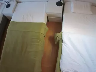 Julmodels Bedroom-D5's Live Sex Cam Show