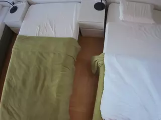Julmodels Bedroom-D5's Live Sex Cam Show