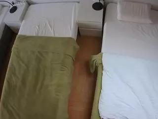 Julmodels Bedroom-D5's Live Sex Cam Show