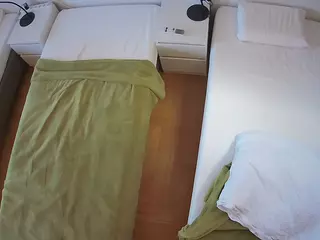 Julmodels Bedroom-D5's Live Sex Cam Show