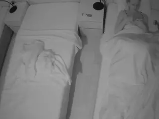 Julmodels Bedroom-D5's Live Sex Cam Show