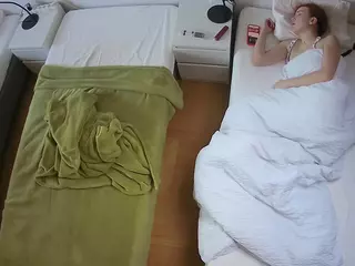 Julmodels Bedroom-D5's Live Sex Cam Show