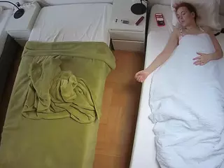 Julmodels Bedroom-D5's Live Sex Cam Show