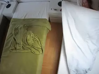 Julmodels Bedroom-D5's Live Sex Cam Show