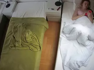 Julmodels Bedroom-D5's Live Sex Cam Show