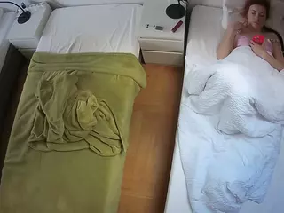 Julmodels Bedroom-D5's Live Sex Cam Show