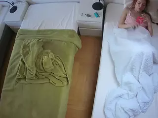 Julmodels Bedroom-D5's Live Sex Cam Show
