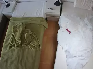 Julmodels Bedroom-D5's Live Sex Cam Show