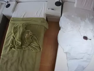 Julmodels Bedroom-D5's Live Sex Cam Show