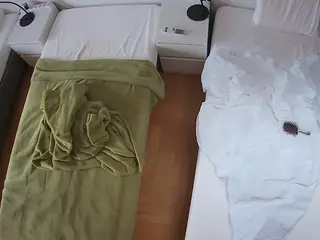 Julmodels Bedroom-D5's Live Sex Cam Show