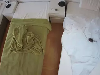 Julmodels Bedroom-D5's Live Sex Cam Show