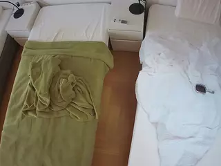 Julmodels Bedroom-D5's Live Sex Cam Show