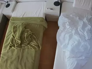 Julmodels Bedroom-D5's Live Sex Cam Show