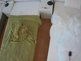 Julmodels Bedroom-D5's Live Sex Cam Show