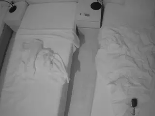 Julmodels Bedroom-D5's Live Sex Cam Show