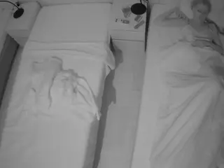 Julmodels Bedroom-D5's Live Sex Cam Show