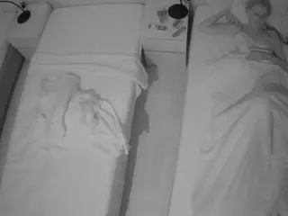 Julmodels Bedroom-D5's Live Sex Cam Show