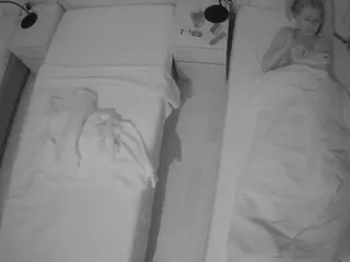 Julmodels Bedroom-D5's Live Sex Cam Show