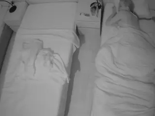 Julmodels Bedroom-D5's Live Sex Cam Show