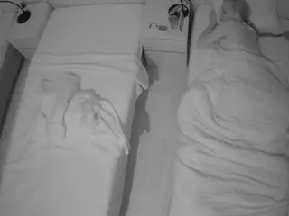 Julmodels Bedroom-D5's Live Sex Cam Show