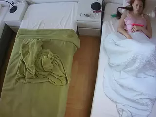 Julmodels Bedroom-D5's Live Sex Cam Show