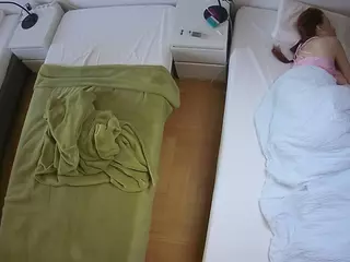 Julmodels Bedroom-D5's Live Sex Cam Show