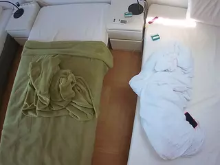 Julmodels Bedroom-D5's Live Sex Cam Show