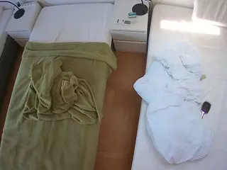 Julmodels Bedroom-D5's Live Sex Cam Show