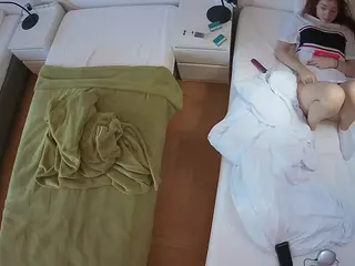 Julmodels Bedroom-D5's Live Sex Cam Show