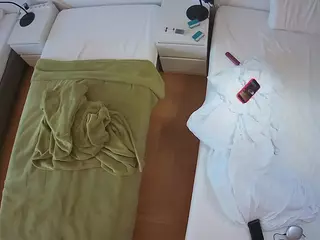 Julmodels Bedroom-D5's Live Sex Cam Show