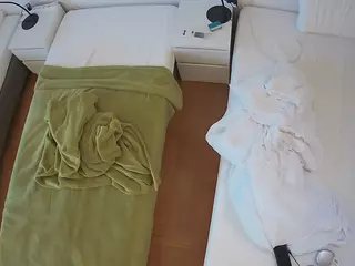 Julmodels Bedroom-D5's Live Sex Cam Show