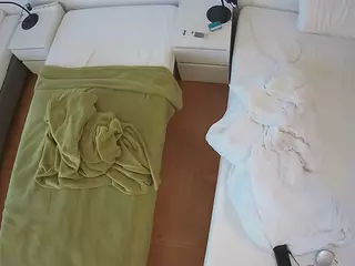Julmodels Bedroom-D5's Live Sex Cam Show