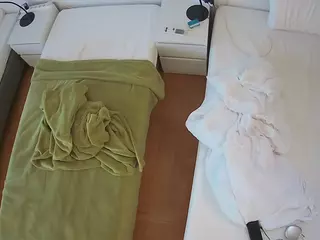 Julmodels Bedroom-D5's Live Sex Cam Show